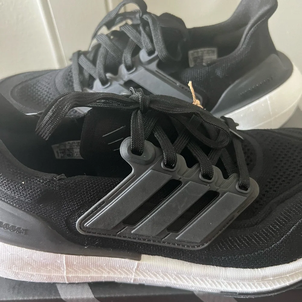 Adidas Ultraboost Light W - Picture 3 of 7